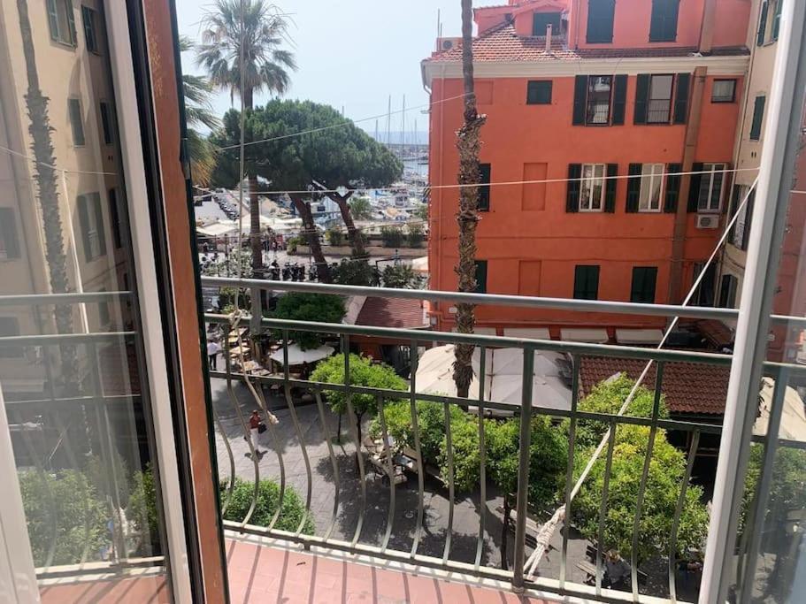 Appartamento Centralissimo In Piazza Bresca Sanremo Esterno foto